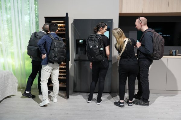 炒股配资技巧 IFA见证中国智造！海信冰箱以创新技术，叩响世界杯“鲜”门